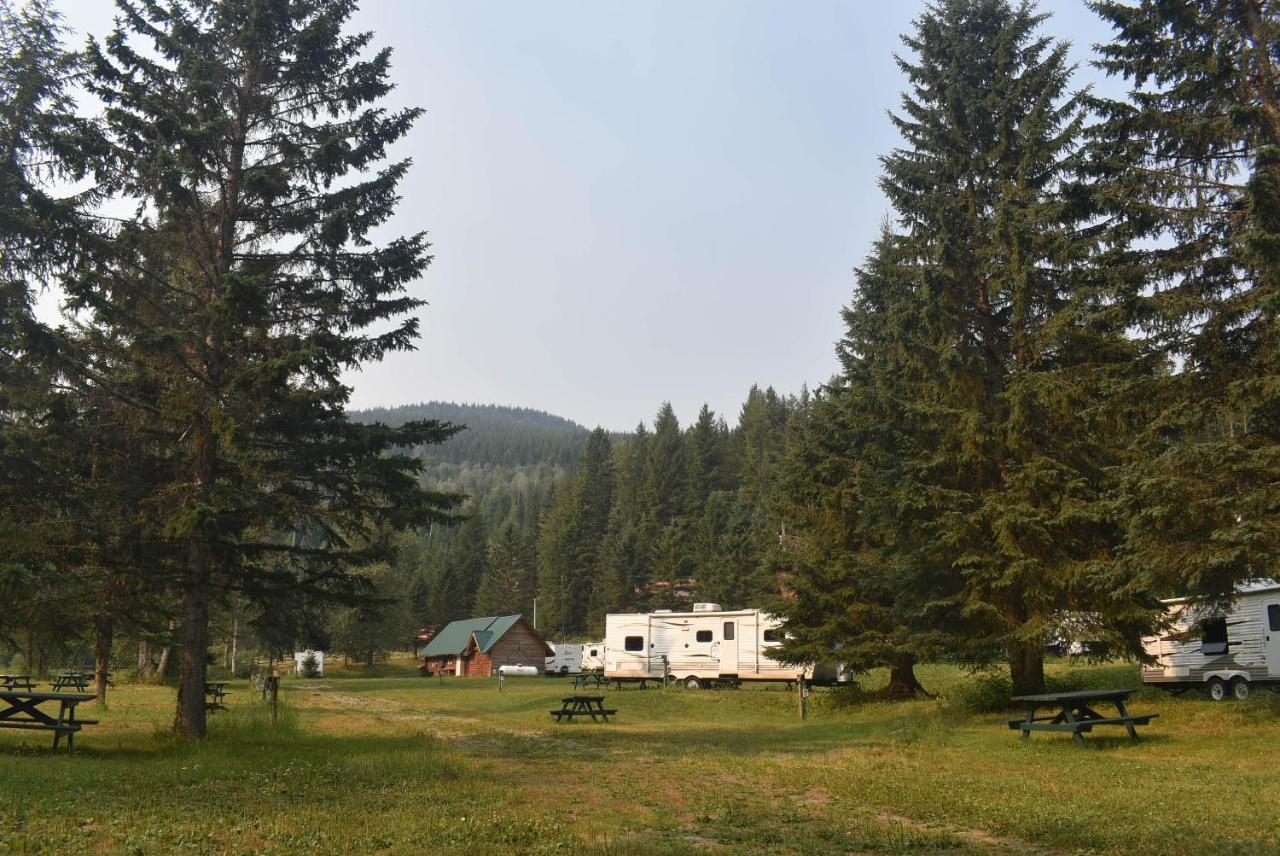 Helmcken Falls Lodge Cabin Rooms And Rv Park Clearwater Exterior photo